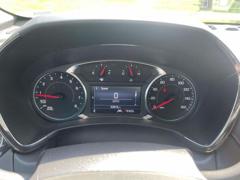 Used 2023 Chevrolet Equinox RS FWD image 19