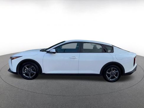 Used 2025 Kia K4 FWD image 9