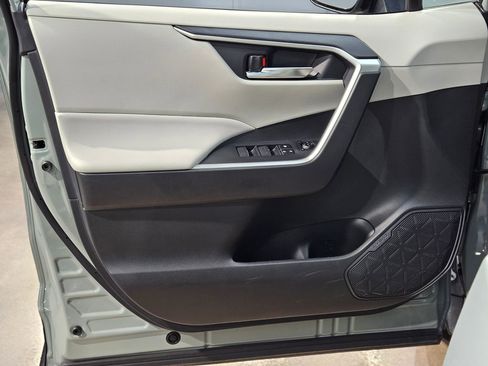 Used 2023 Toyota RAV4 XLE image 20