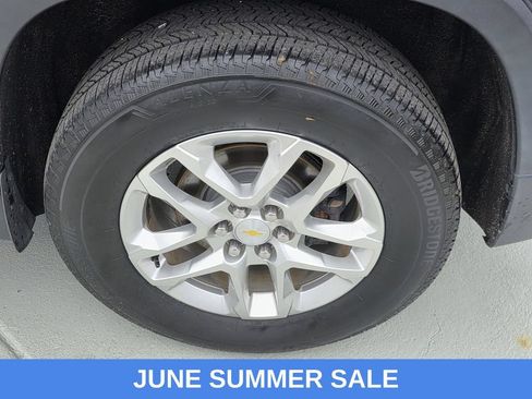 Used 2018 Chevrolet Traverse LT FWD image 40