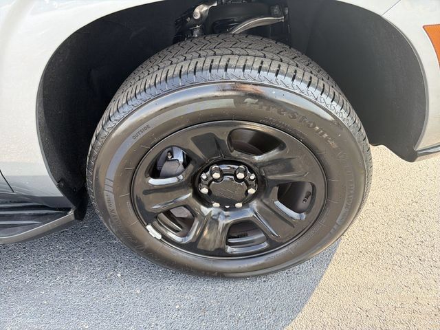 Used 2025 Chevrolet Tahoe 4WD image 14