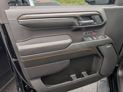 Used 2024 GMC Sierra 1500 AT4 w/ Technology Package image 16