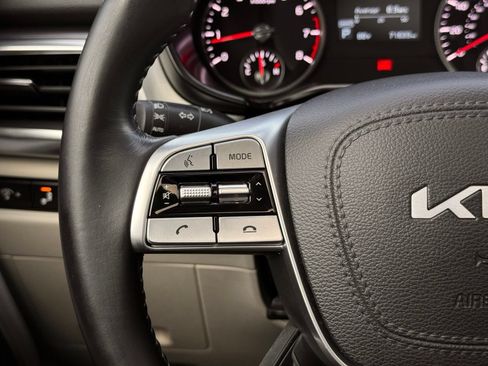 Used 2022 Kia Telluride S AWD/4WD image 32