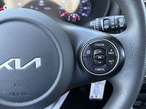 Used 2022 Kia Soul LX w/ Technology Package FWD image 19