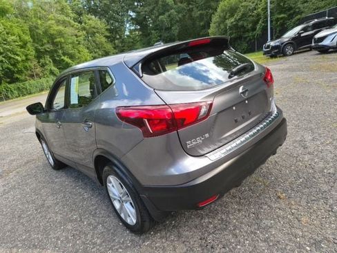 Used 2019 Nissan Rogue Sport S w/ Appearance Package AWD/4WD image 7