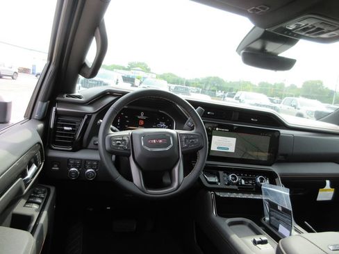 New 2026 GMC Sierra 2500 AT4 w/ AT4 Premium Plus Package AWD/4WD image 14