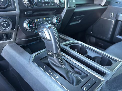 Used 2018 Ford F150 Raptor w/ Equipment Group 802A Luxury image 27