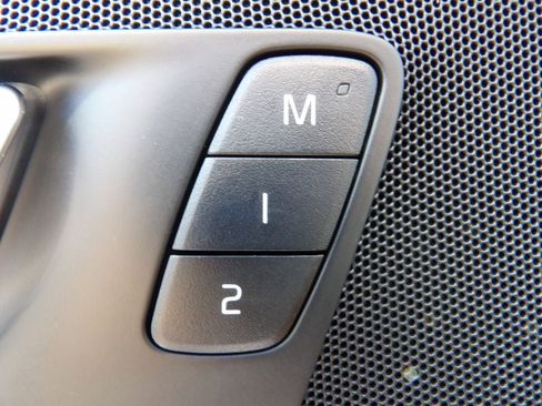 New 2026 Volvo XC60 B5 Plus w/ Protection Package Premier image 11