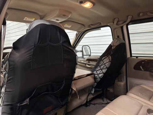 Used 2004 Ford F350 XL image 21