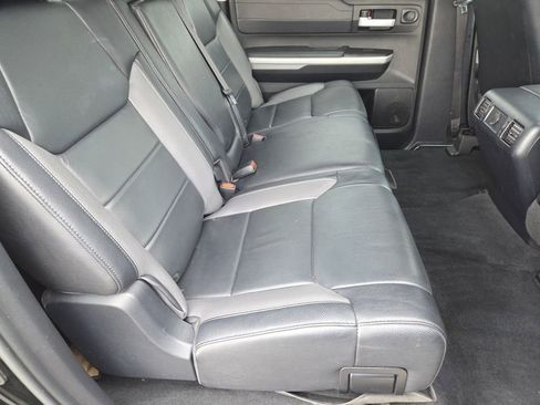 Used 2019 Toyota Tundra Limited w/ Limited Premium Package AWD/4WD image 9