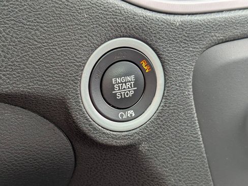 Used 2023 Dodge Charger SXT AWD/4WD image 15