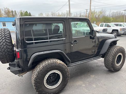 Used 2016 Jeep Wrangler Sport AWD/4WD image 10
