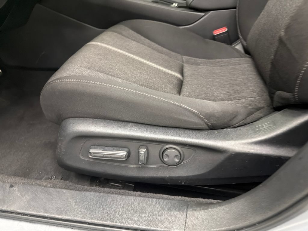Used 2025 Honda Accord Sport image 10
