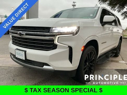 Used 2021 Chevrolet Suburban LT w/ Rear Media and Nav Package AWD/4WD image 4