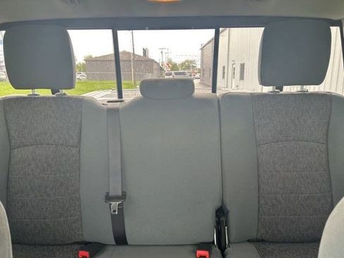 Used 2017 RAM 1500 Classic SLT w/ SLT Plus D￩cor Group AWD/4WD image 30