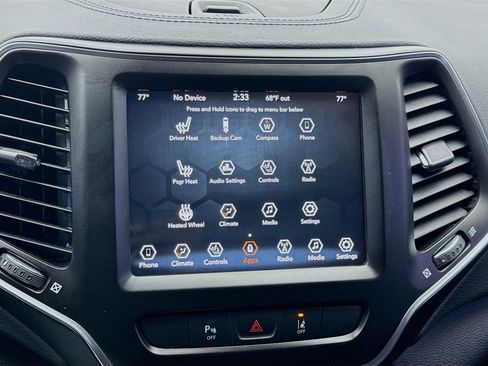 Used 2021 Jeep Cherokee Latitude Lux w/ Comfort/Convenience Group image 9