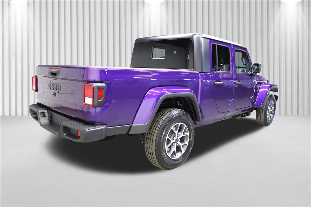 New 2026 Jeep Gladiator Sport AWD/4WD image 3