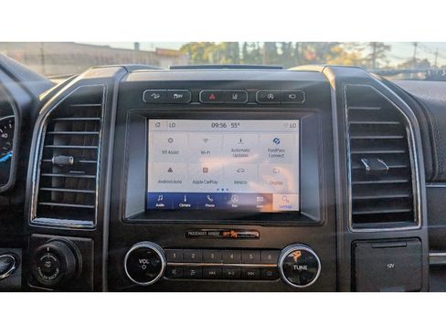 Used 2020 Ford Expedition Limited w/ Special Edition Package image 28