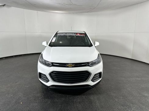 Used 2022 Chevrolet Trax LS w/ Tint and Cruise Package image 3
