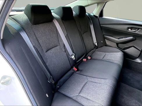 Certified 2025 Honda Accord LX image 17
