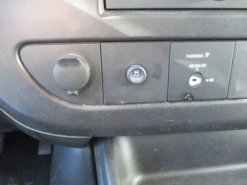 Used 2024 Chevrolet Express 2500 w/ Driver Convenience Package image 16