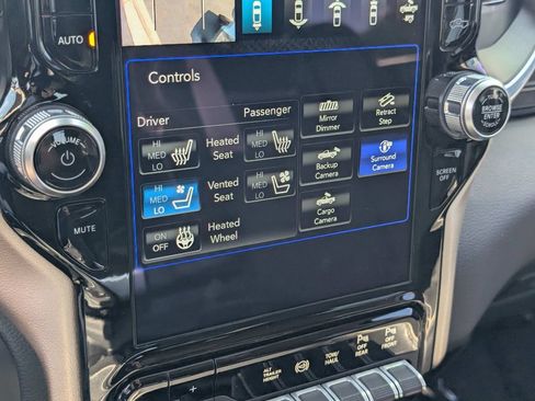 Used 2020 RAM 2500 Laramie AWD/4WD image 39
