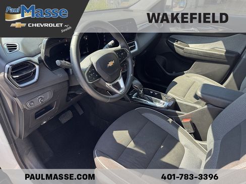 Certified 2024 Chevrolet TrailBlazer LT w/ LT Cold Weather Package FWD image 12