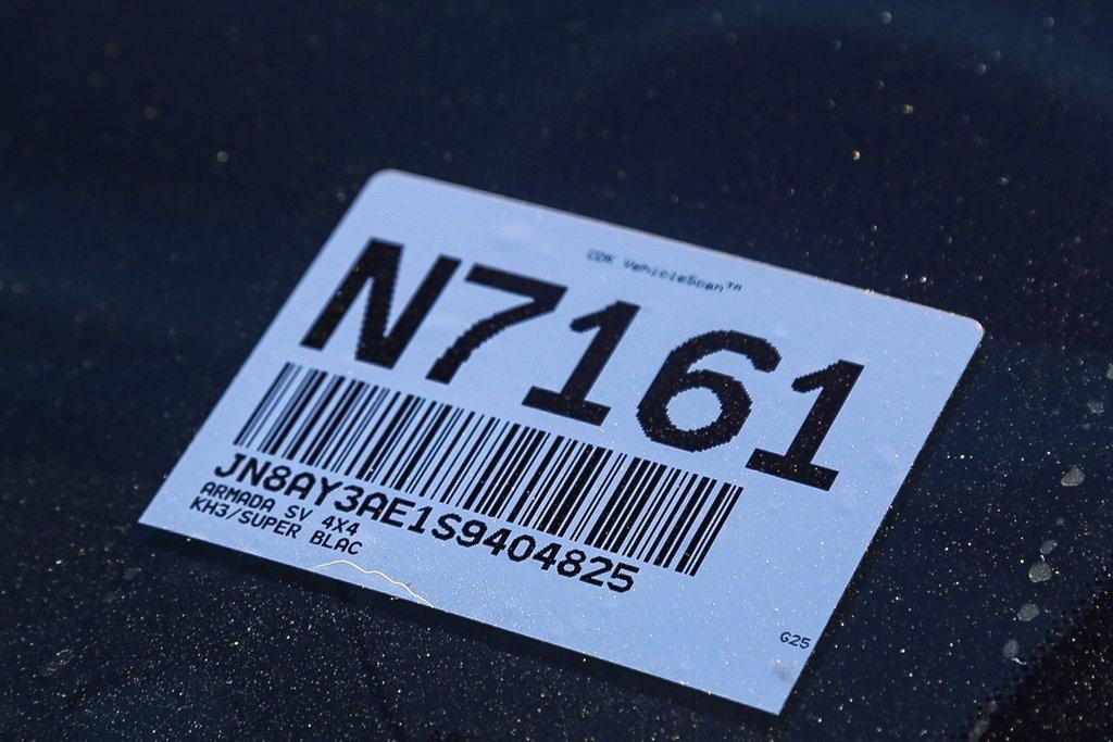 Used 2025 Nissan Armada SV AWD/4WD image 28