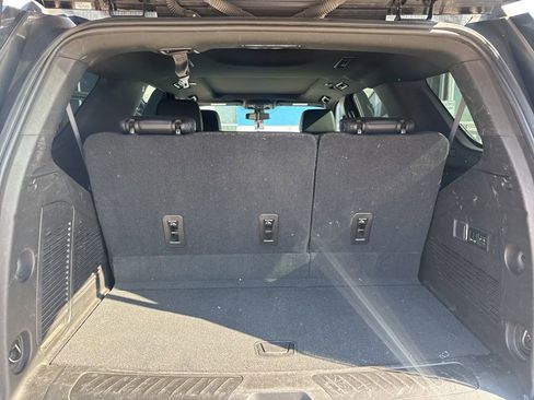 Used 2021 Chevrolet Tahoe LT w/ LT Signature Package image 7