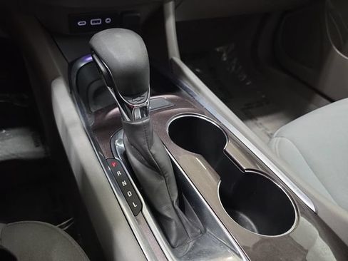 Used 2021 Chevrolet Malibu LT FWD image 23