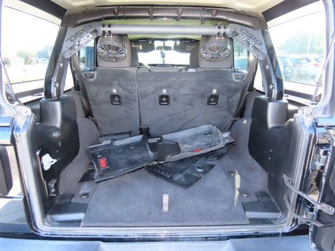 Used 2019 Jeep Wrangler Unlimited Sport S image 14