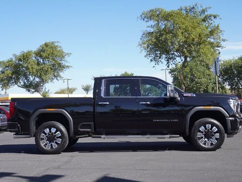 New 2026 GMC Sierra 2500 Denali w/ Max Trailering Package image 2