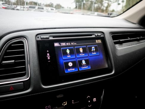 Used 2017 Honda HR-V EX image 23