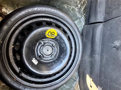 Used 2018 Chevrolet Spark LT image 23