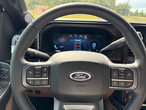 Used 2026 Ford F250 Lariat w/ Lariat Ultimate Package AWD/4WD image 26