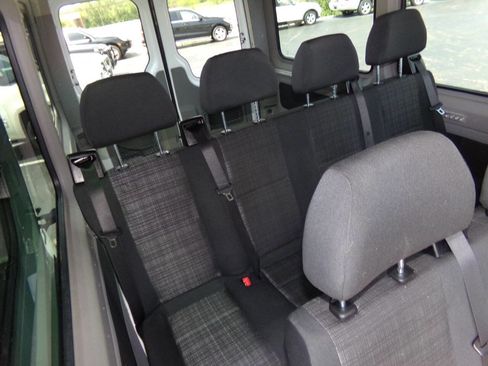 Used 2014 Mercedes-Benz Sprinter 2500 image 31