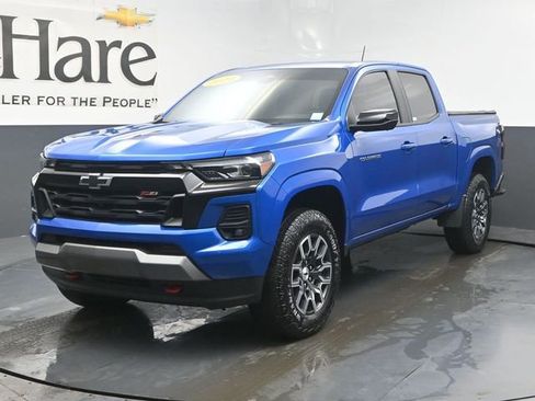 Used 2024 Chevrolet Colorado Z71 w/ Z71 Convenience Package 2 AWD/4WD image 33