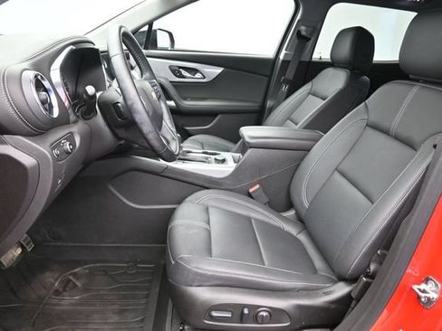Used 2024 Chevrolet Blazer LT w/ Midnight/Sport Edition FWD image 23