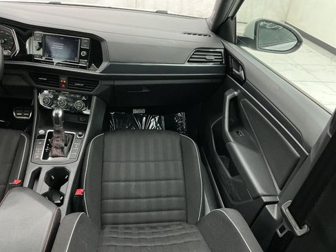 Used 2019 Volkswagen Jetta GLI FWD image 28