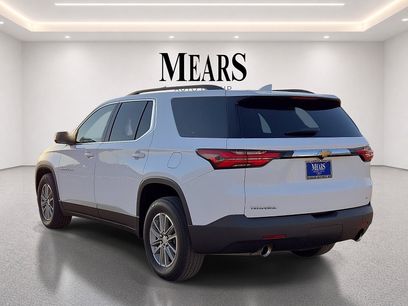 Used 2023 Chevrolet Traverse LT