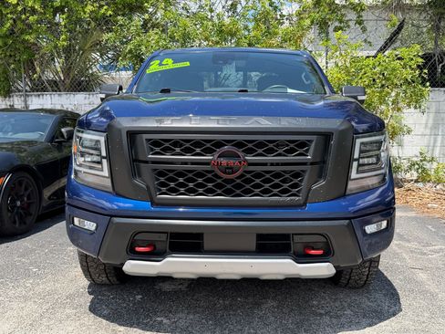 Used 2024 Nissan Titan PRO-4X w/ Pro-4x Convenience Package AWD/4WD image 2