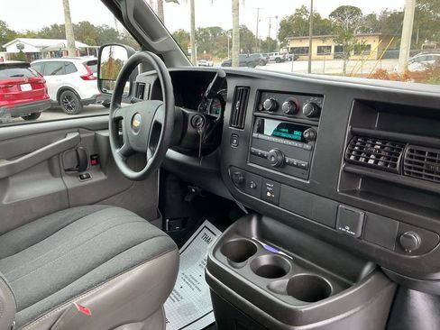 Used 2024 Chevrolet Express 2500 w/ Driver Convenience Package image 17