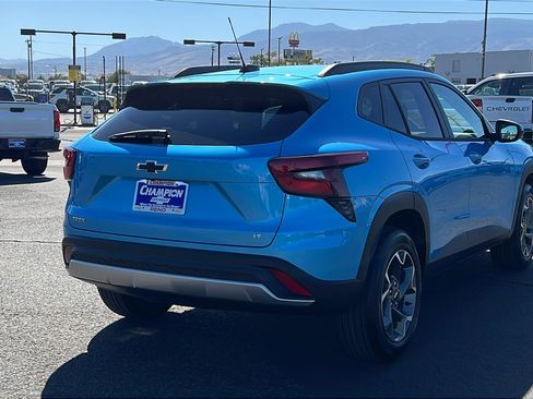 New 2026 Chevrolet Trax LT w/ LT Convenience Package image 5
