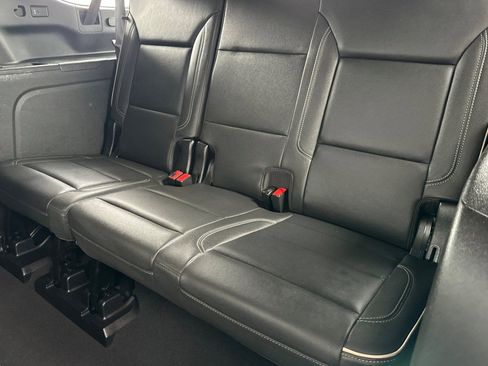 Certified 2024 Chevrolet Suburban Premier RWD image 19