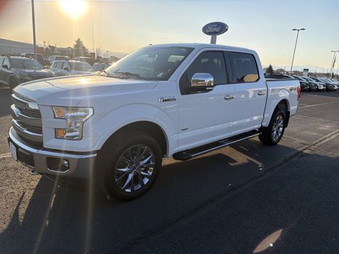 Used 2017 Ford F150 Lariat AWD/4WD image 4