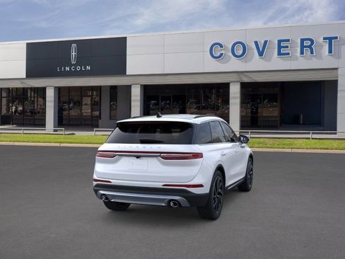 New 2026 Lincoln Corsair Reserve FWD image 8