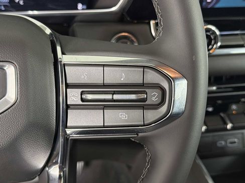 New 2026 GMC Canyon Elevation image 24