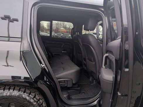 Used 2025 Land Rover Defender 130 Outbound image 29