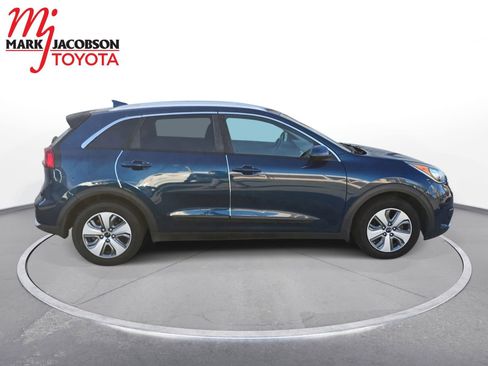 Used 2018 Kia Niro LX image 6