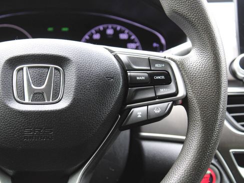 Used 2018 Honda Accord LX image 34